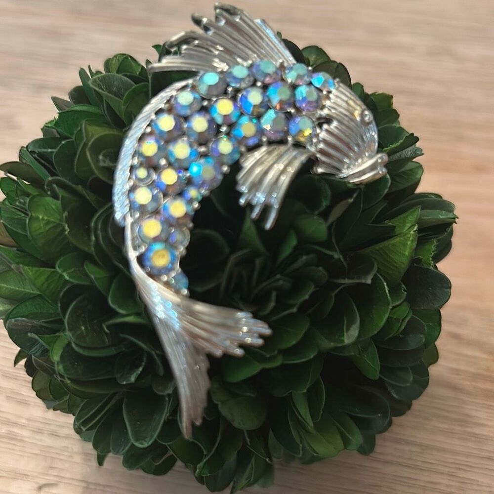 Vintage Coro aurora borealis fish silver pin (missing small stone)